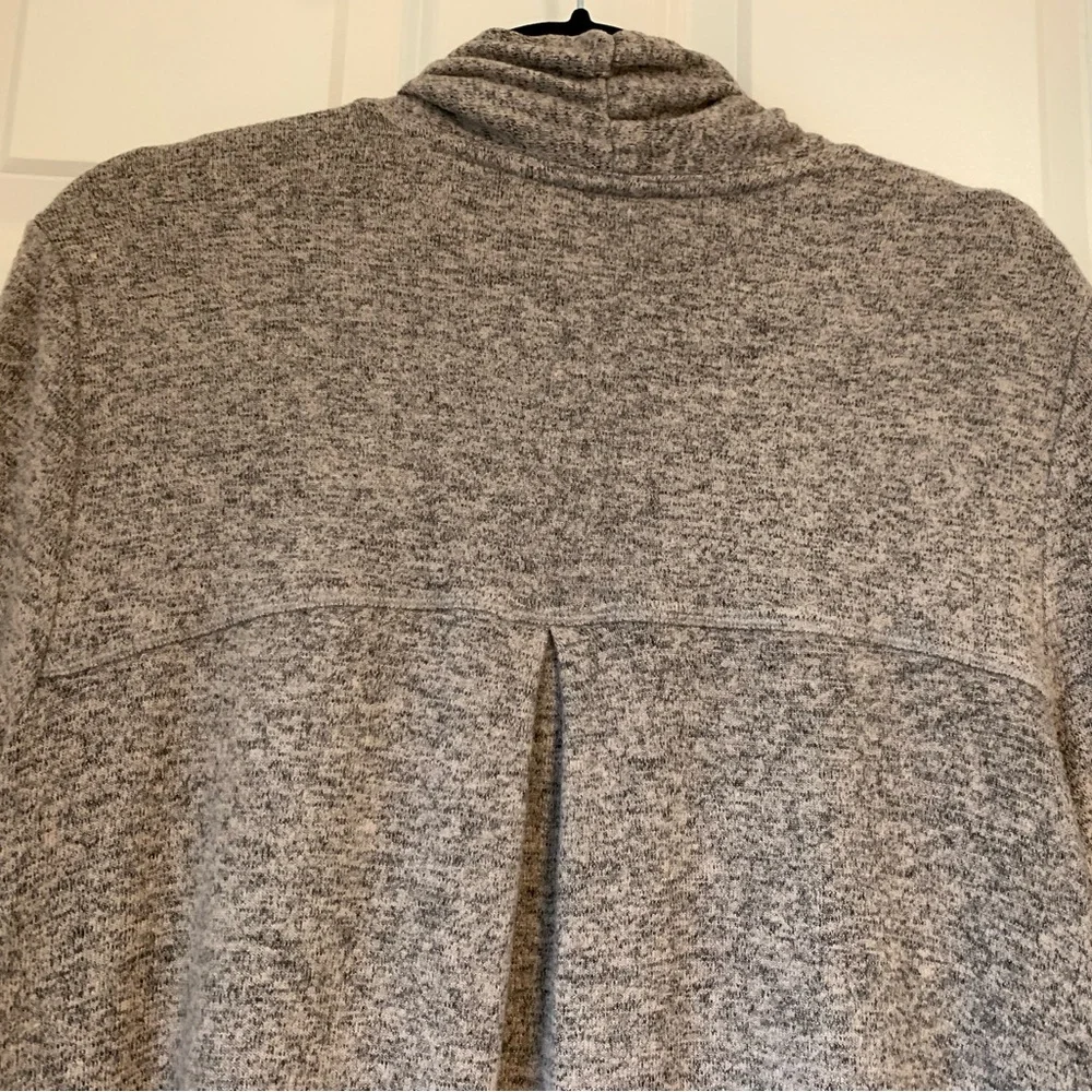 Saturday Sunday Womens Long Sleeve Cardigan Sweater Gray Sz M‎ Flowy Pockets - Picture 6 of 12